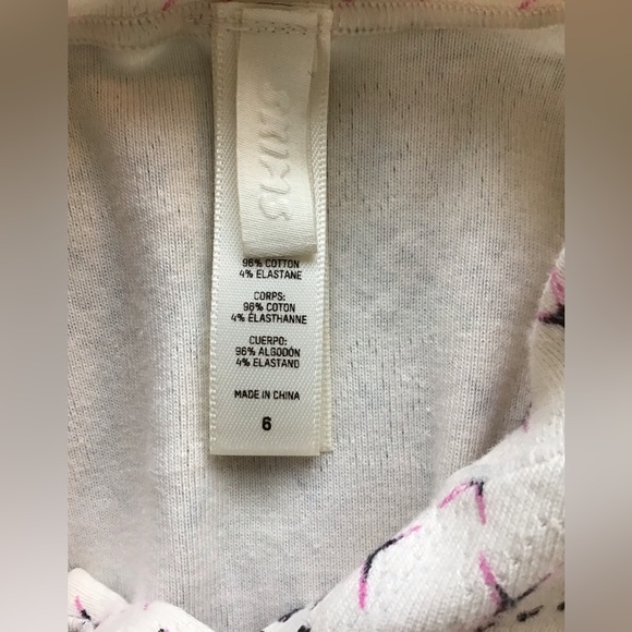 SKIMS Logo Pointelle Henley Onesie - Picture 12 of 16